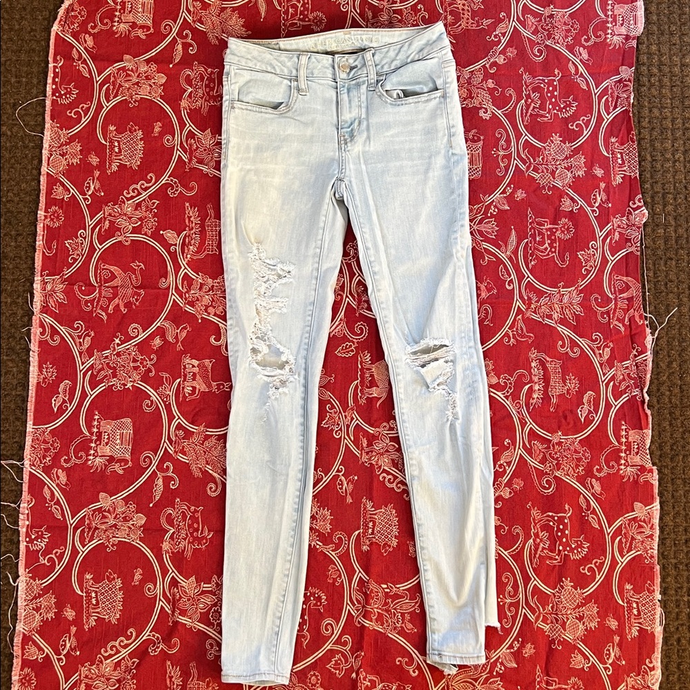 American Eagle Outfitters Women's Dark Blue and Light Jean bundle size 2 - Picture 7 of 13